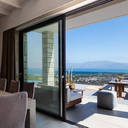 Villa Argyrie Villas, Luxury, Amazing Sea View, Heated Pool *
