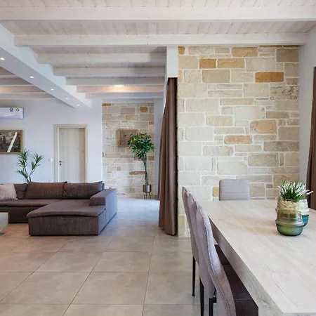 Argyrie Villas, Luxury, Amazing Sea View, Heated Pool *