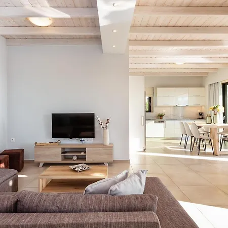 Argyrie Villas, Luxury, Amazing Sea View, Heated Pool Villa *
