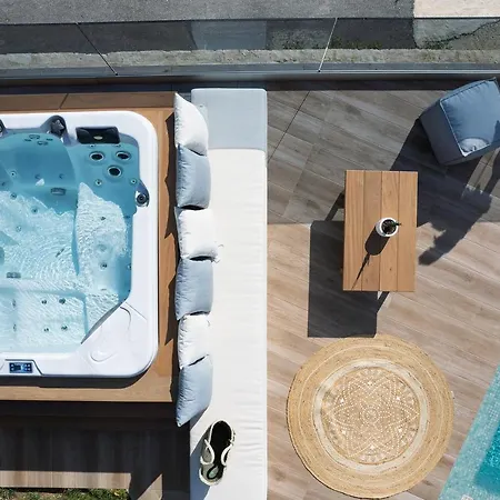 Argyrie Villas, Luxury, Amazing Sea View, Heated Pool Kallergiana