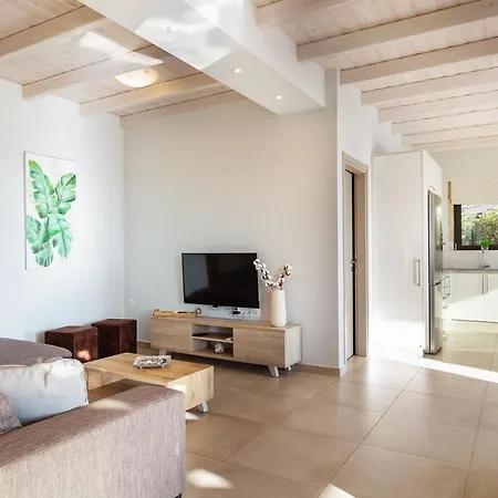Argyrie Villas, Luxury, Amazing Sea View, Heated Pool *