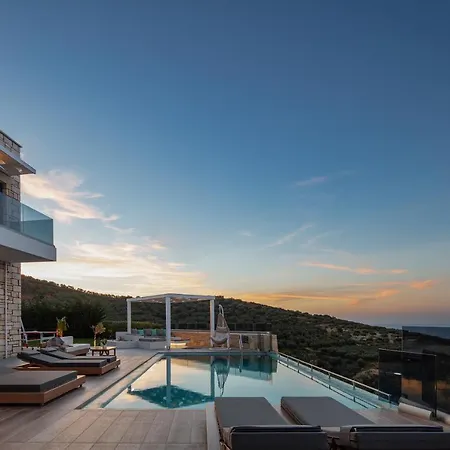 Argyrie Villas, Luxury, Amazing Sea View, Heated Pool Villa Kallergiana