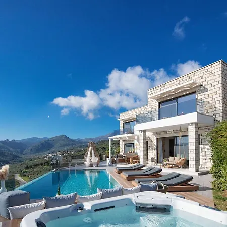Villa Argyrie Villas, Luxury, Amazing Sea View, Heated Pool *